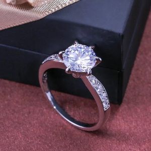 925 stamped 3.4g cz Swarovski element engagement halo ring